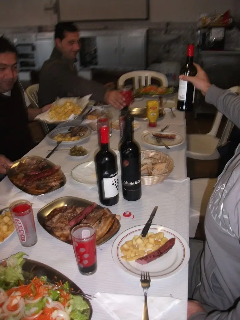 Menü_Café Restaurante Nova Lisboa_Aldeia de Paio Pires_Bild_8