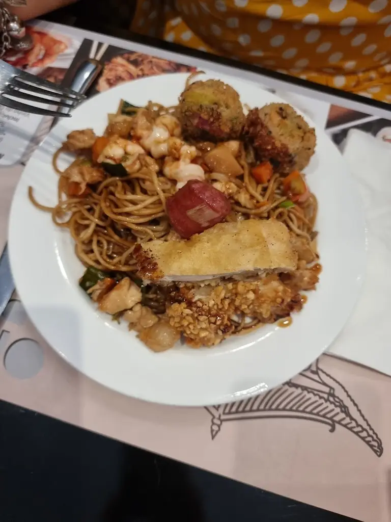 Menü_Restaurante Amigo Wu & Oriental Palace_Arrentela_Bild_8