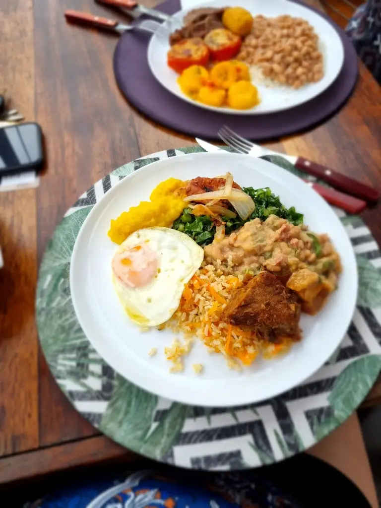 Yves Bauens_Ó Balcão_Santarém_review