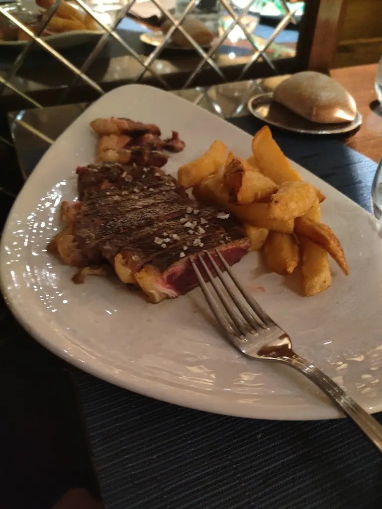 Yves Bauens_Restaurante Amassa_Santarém_recensione