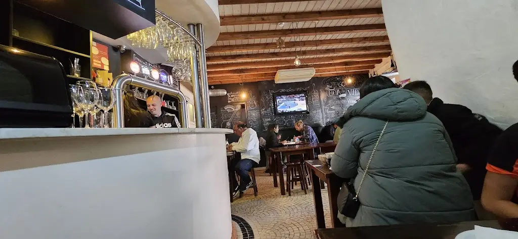 Vergílio Tonelo_Tascá_Santarém_review