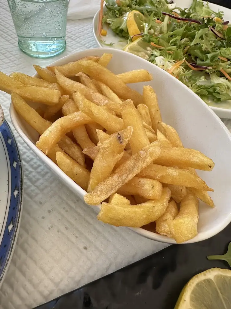 Katya Mazo_Belluno - Restaurante & Bar Lounge_Santarém_recensione