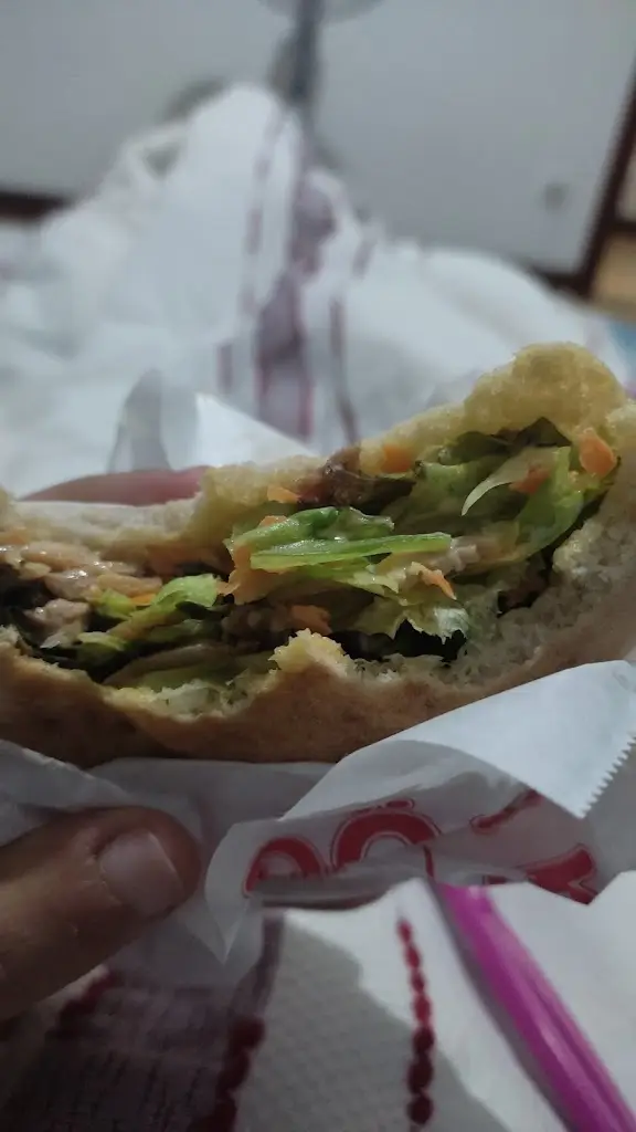 Luana Silva_Muxima Yami_Oliveira do Bairro_recensione