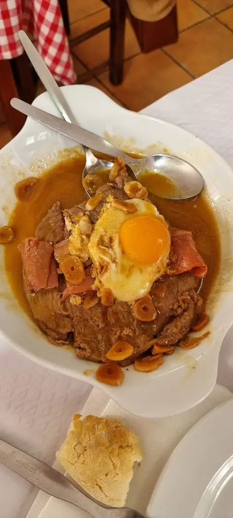 Dragos Baltaretu_Barrete Verde_Alcochete_recensione