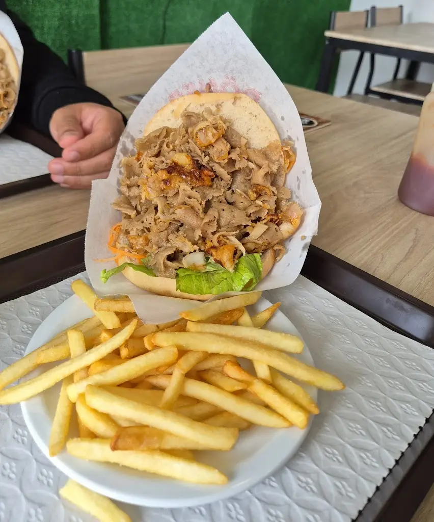 Mr king kebab pizza_Oliveira do Bairro_slider_image_3