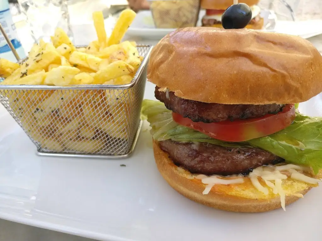 Menu_Hamburgueria Portuguesa by Farnel_Alcochete_immagine_8