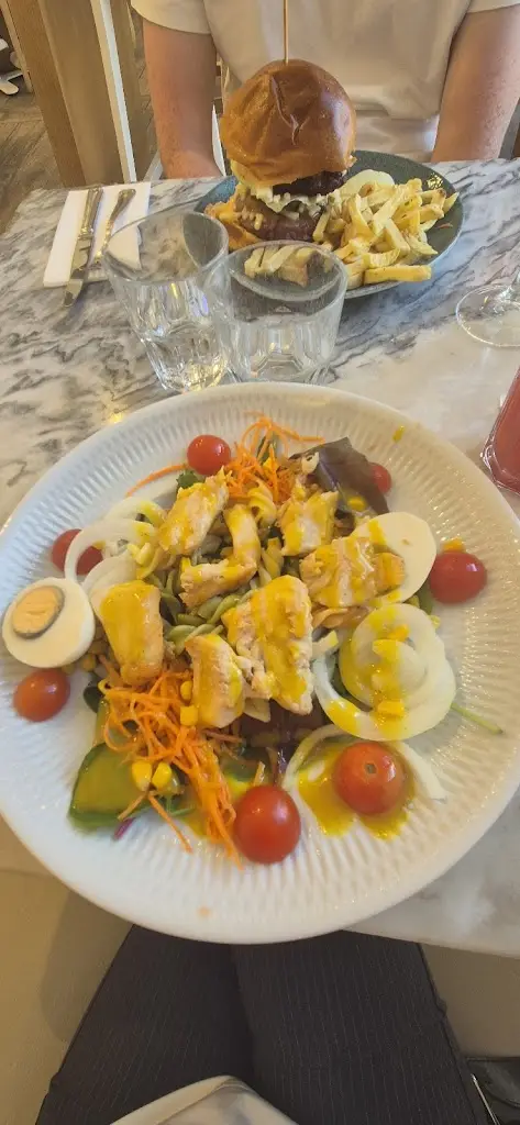 Julia Fonseca_Hamburgueria Portuguesa by Farnel_Alcochete_recensione