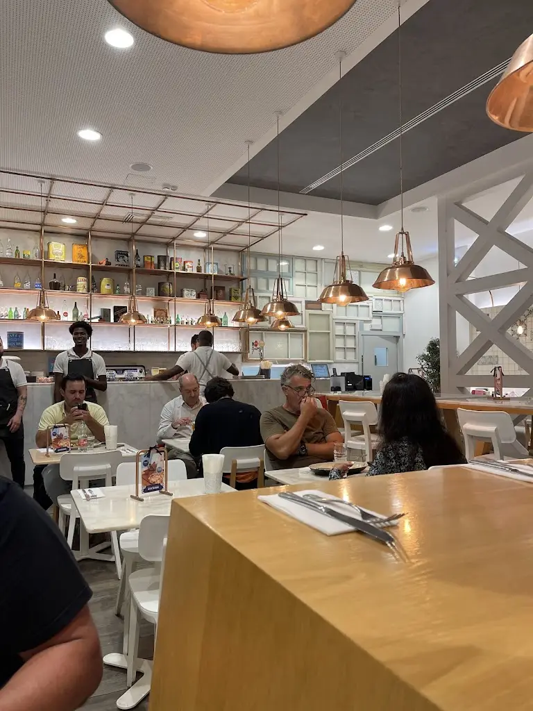 Julie Doucette_Hamburgueria Portuguesa by Farnel_Alcochete_recensione