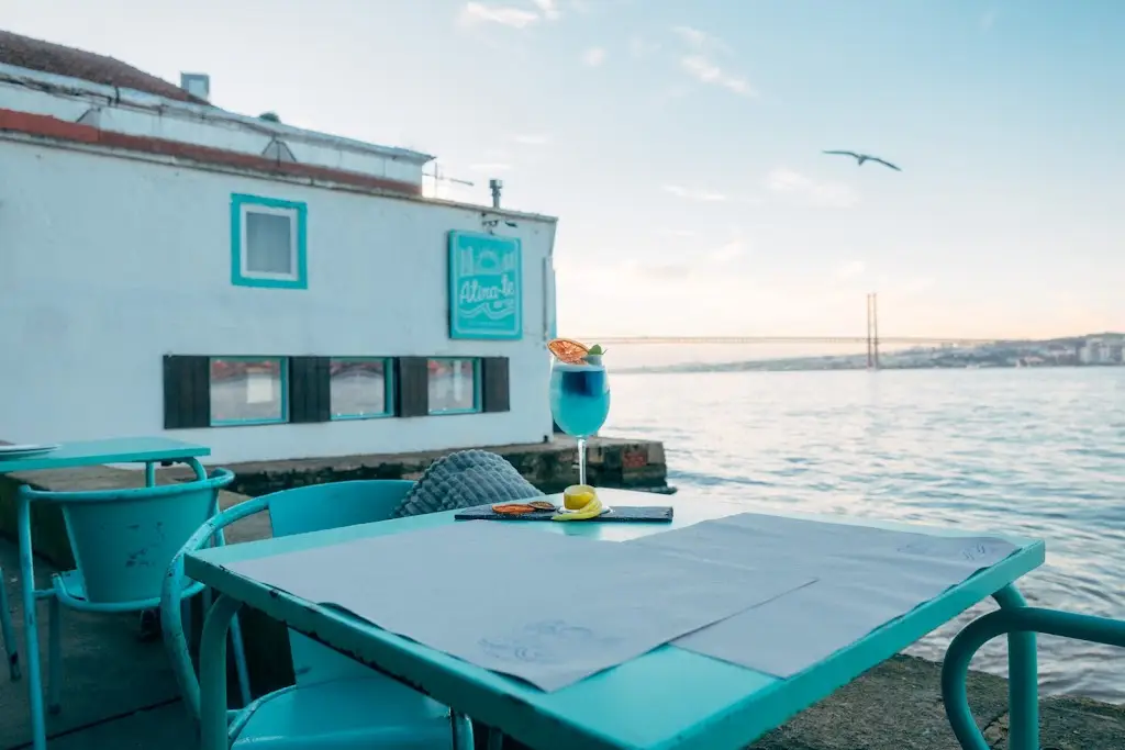 Atira-te ao Rio ristorante a Almada