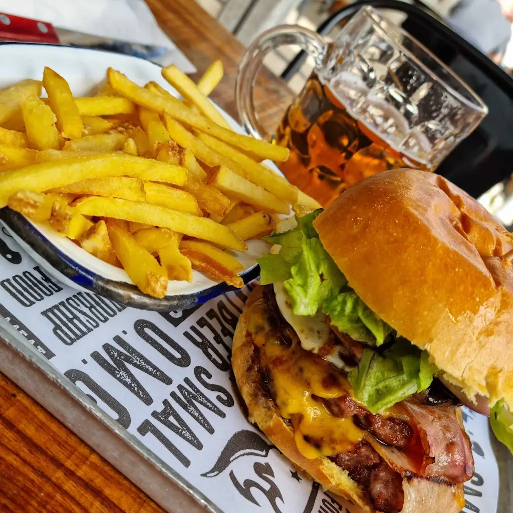 Tomasz “Wari”_Ribs & Company Almada_Almada_reseña