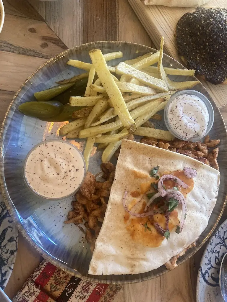 Menu_Damasqino_Almada_image_5