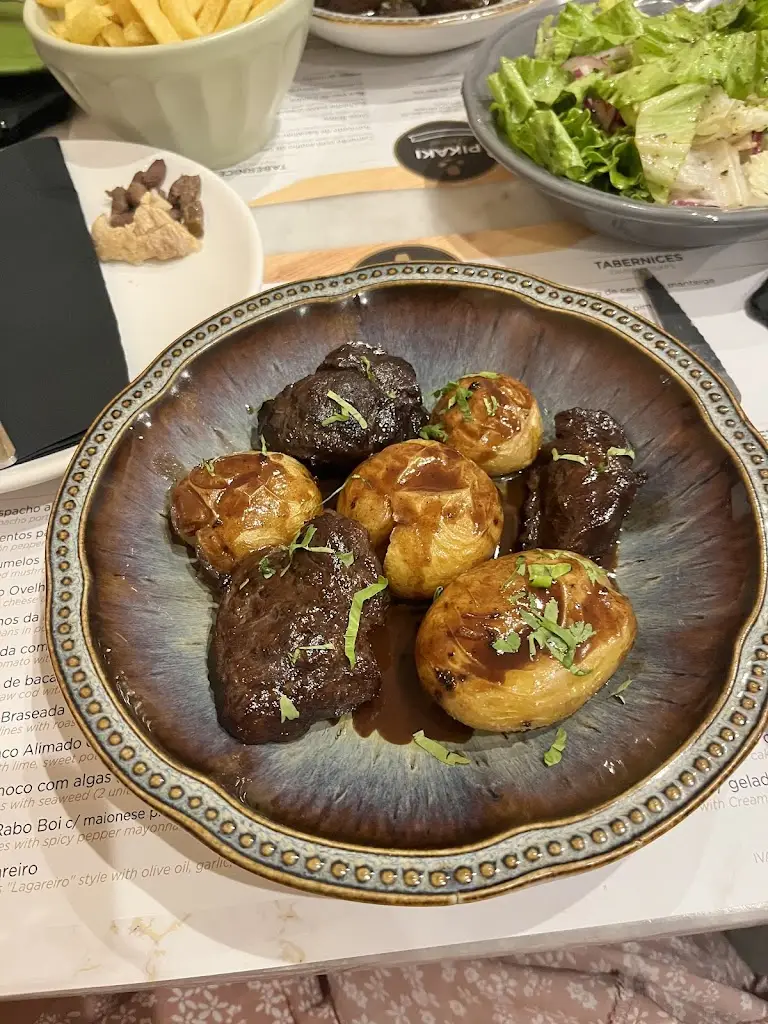 Elie D_Pikaki Taberna Portuguesa_Almada_review