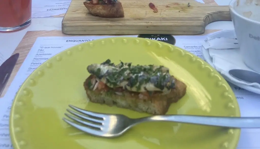 Sean Em_Pikaki Taberna Portuguesa_Almada_review