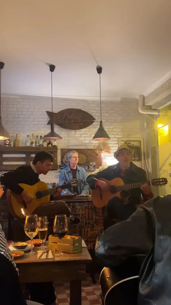 Julia Konieczna_Petisco da Lata Bistrô_Almada_review