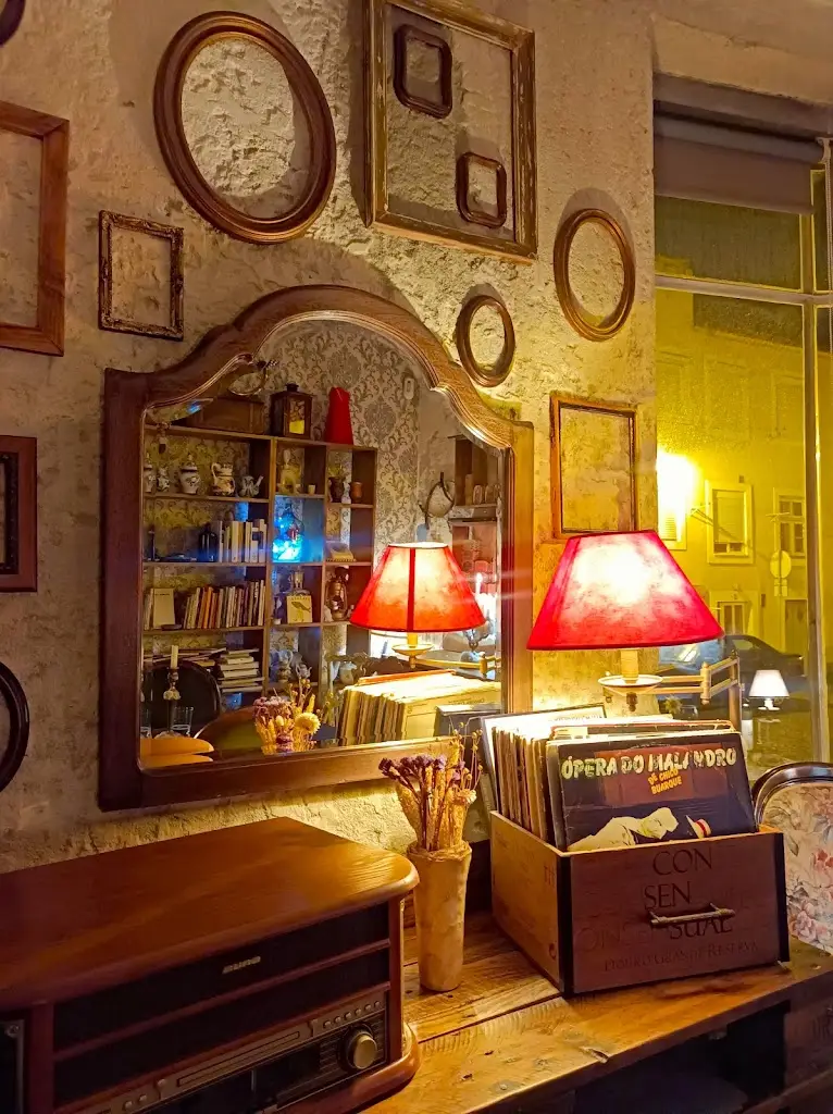 Petisco da Lata Bistrô ristorante a Almada