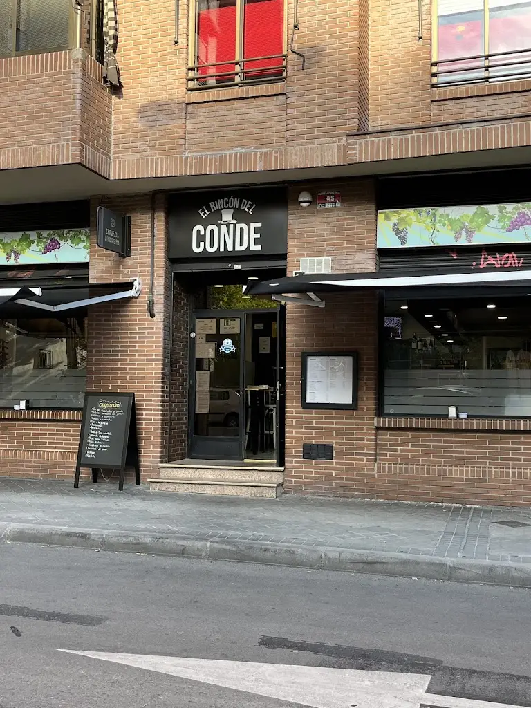 Widmila Vera Cruz_Oficina da Carne - Cacilhas_Almada_recensione