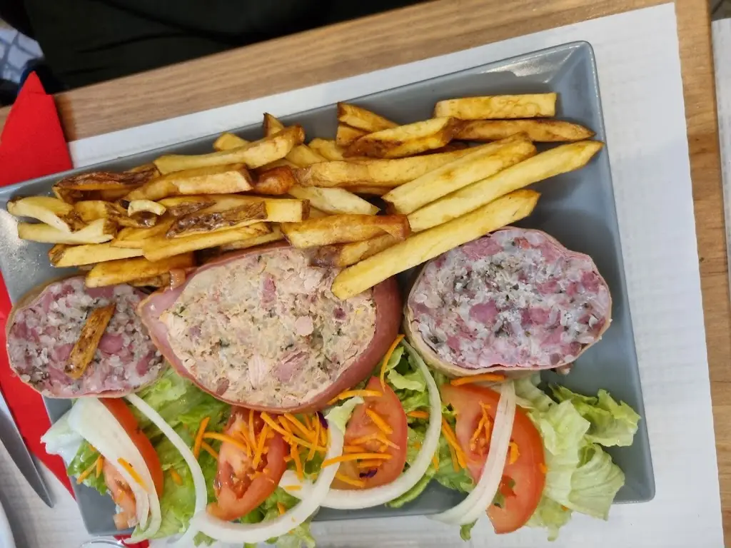 Paulo Dias_O Raposão_Alhos Vedros_review