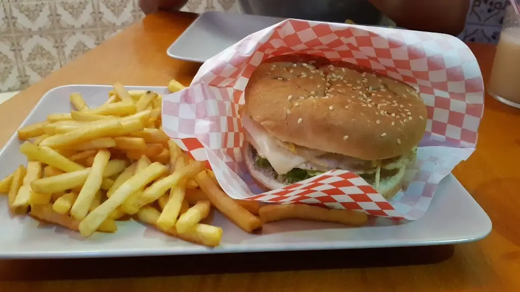 Menu_Estação Mineira Hamburgueria Artesanal Brasileira_Alhos Vedros_image_9