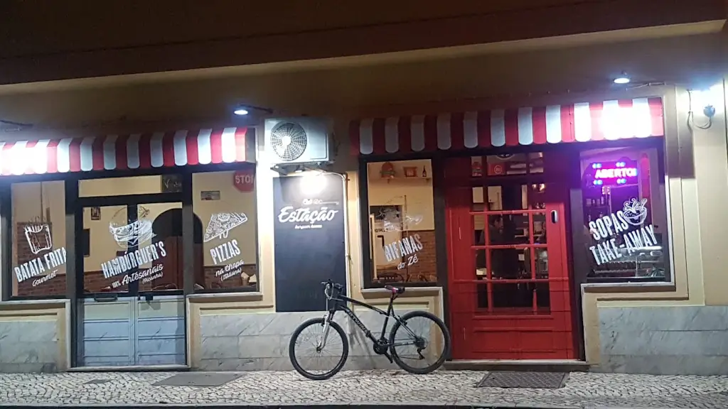 Estação Mineira Hamburgueria Artesanal Brasileira ristorante a Alhos Vedros