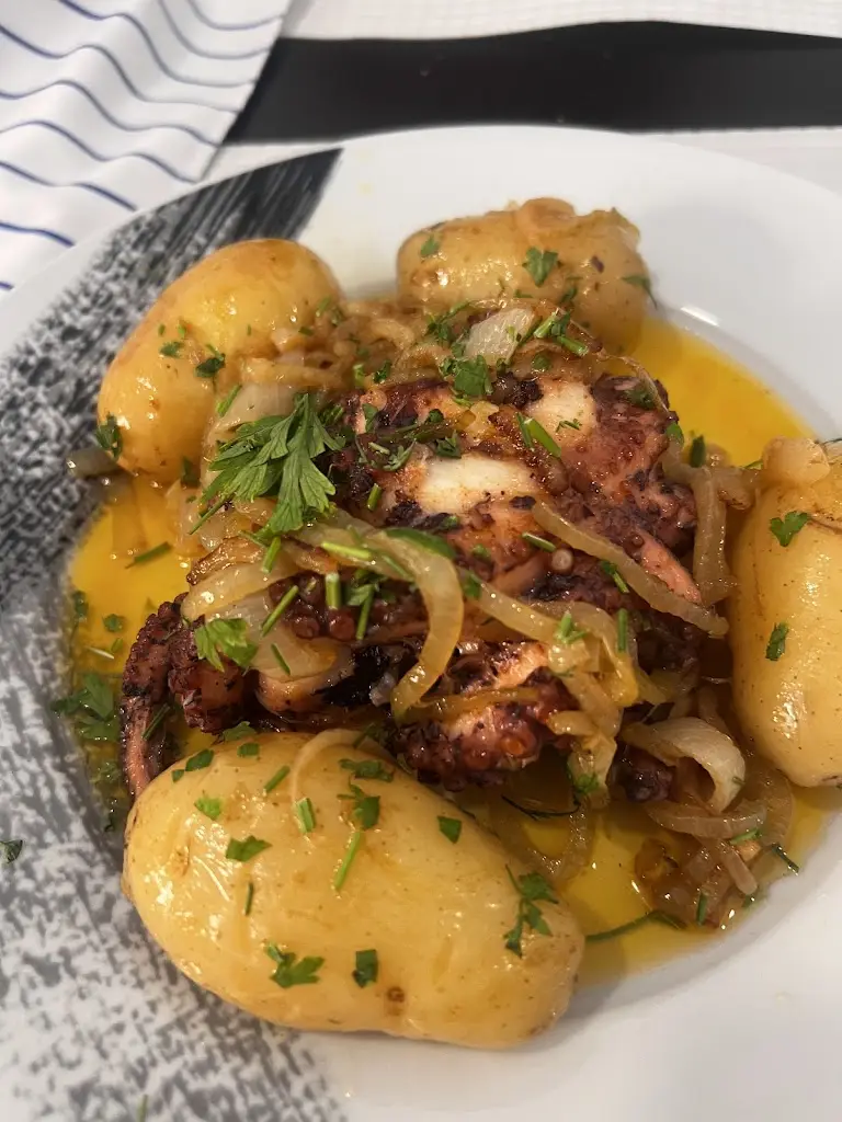 pdwpdwpdw_A Taberna_Alcácer do Sal_recensione