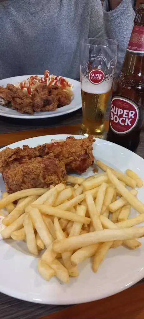 Jessie Sousa_Snack Bar Sorriso_Fonte Bastardo_review