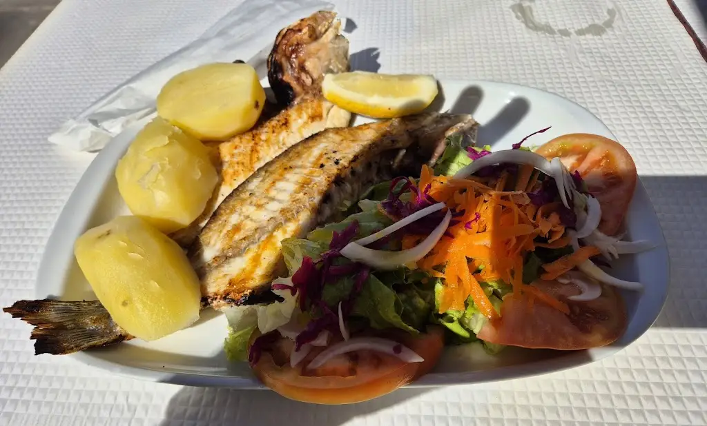 Juergen Tetzlaff_Solar Beirão_Cacilhas_review