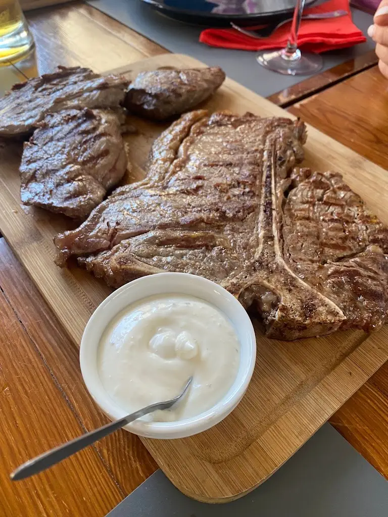 Rarinantes Steakhouse_Azeitão_slider_image_3