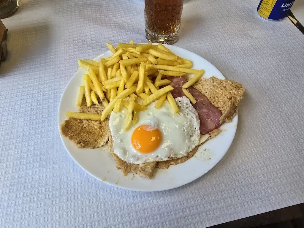 Casa das Bifanas_Azeitão_slider_image_3