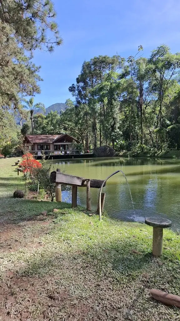 Philip WB_Moustache Tapas Tomar_Tomar_reseña