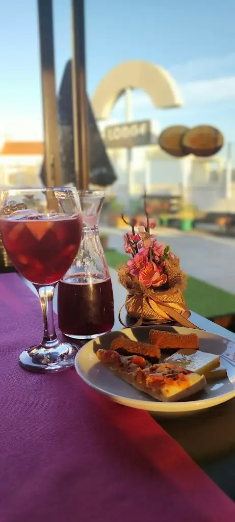 Lodge Restaurant_Tomar_slider_image_3