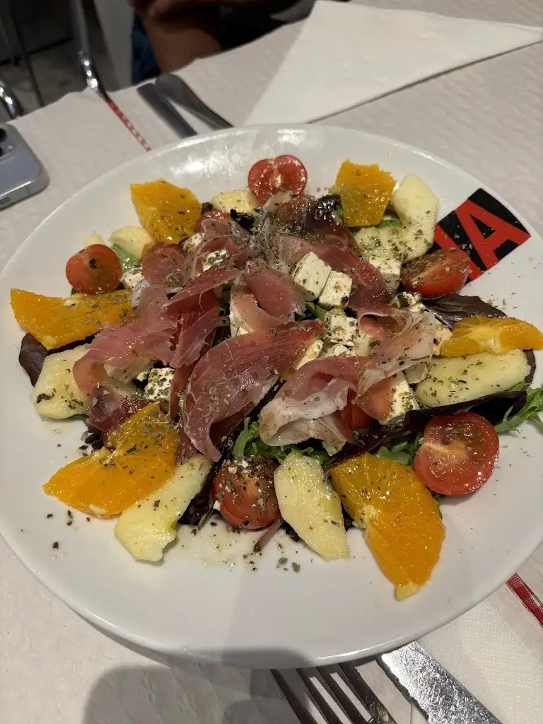 Benedict Low_Restaurante Sellium( Cervejaria Claustro)_Tomar_review