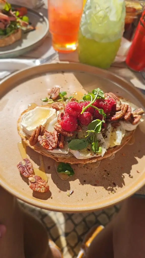 Gille Huyghe_Sauvage Gourmet_Pragal_review