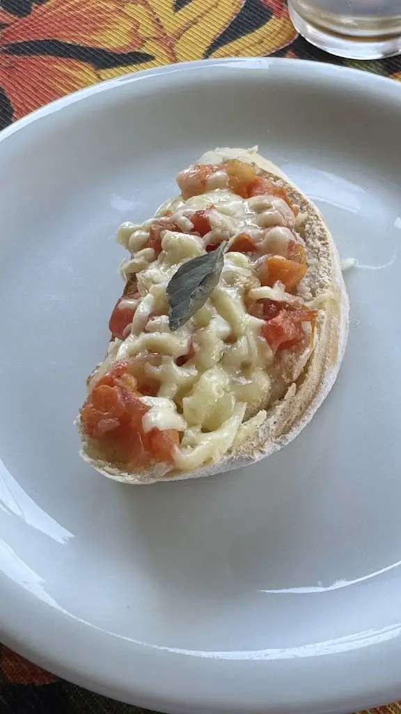 Alesia Zhvirblia_Hani Brunch Café | SPECIALTY COFFEE_Costa de Caparica_recensione