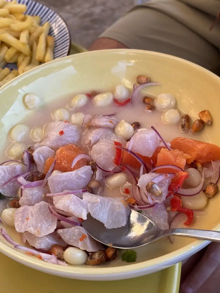 Kathleen Ryan_Miraflores Caparica_Costa de Caparica_recensione