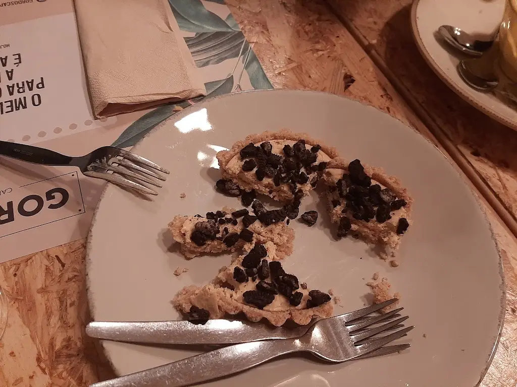 Effie Simiakaki_GORDOS Caparica_Caparica_review