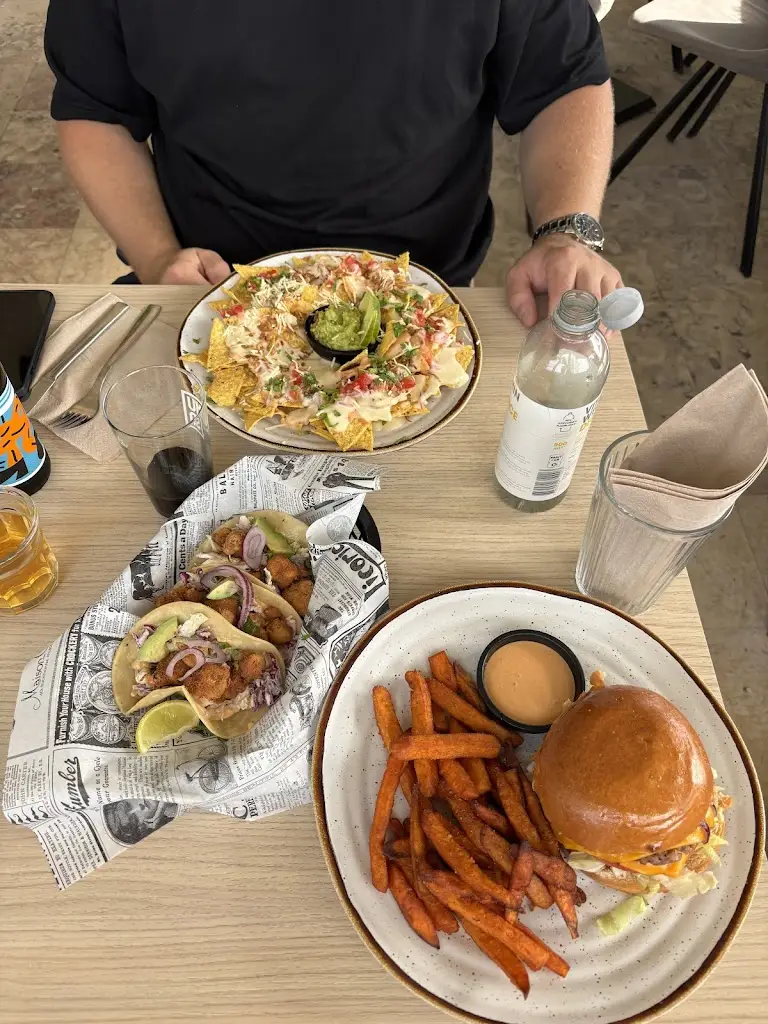 Petra Johansson_Bone Free_Caparica_review