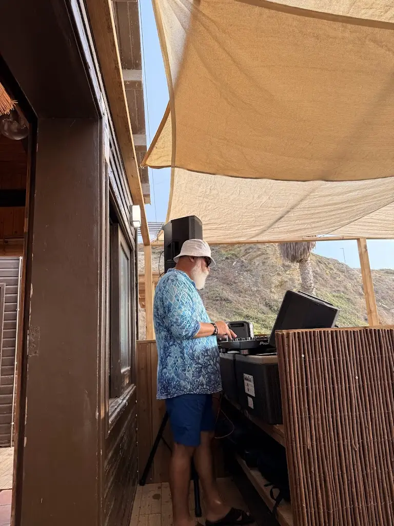 Ángel Martínez Capilla_AMAR • Praia Grande • Porto Covo_Porto Covo_review