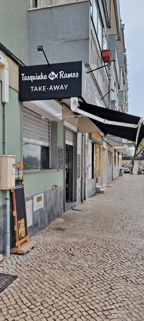 Tasquinha dos Ramos Corroios ristorante a Corroios