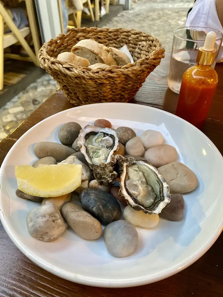 Ghazaleh Eghlima_Casa Mateus_Sesimbra_recensione