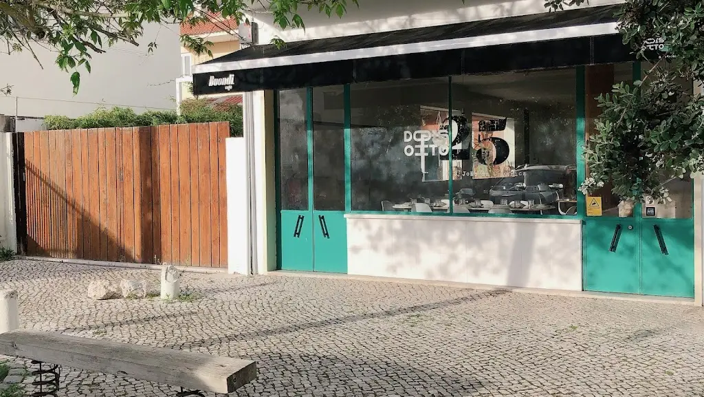 Dois Oito 25 ristorante a Trafaria
