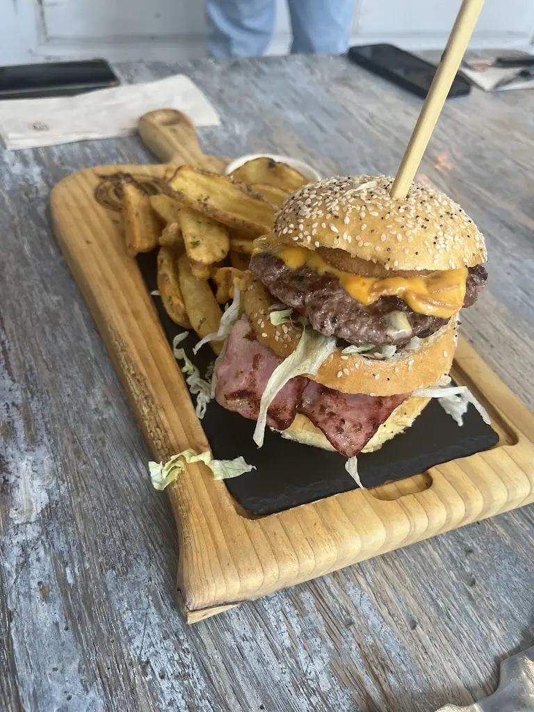 2Burger_Montijo_slider_image_3