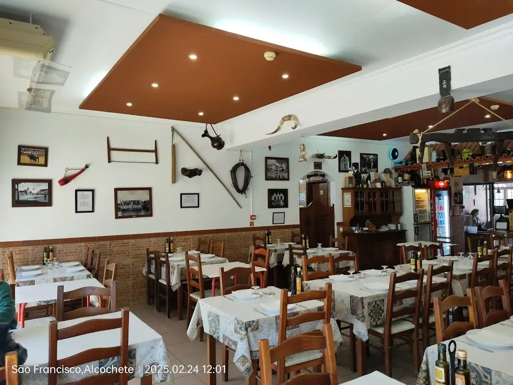 Taberna dos Cabrões ristorante a Montijo