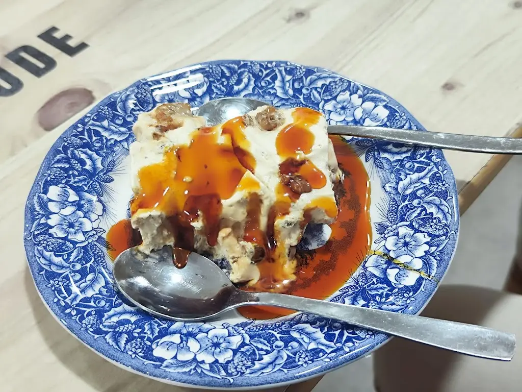 Carlos Lisboa_Há sarilhos na juventude_Sarilhos Pequenos_avis