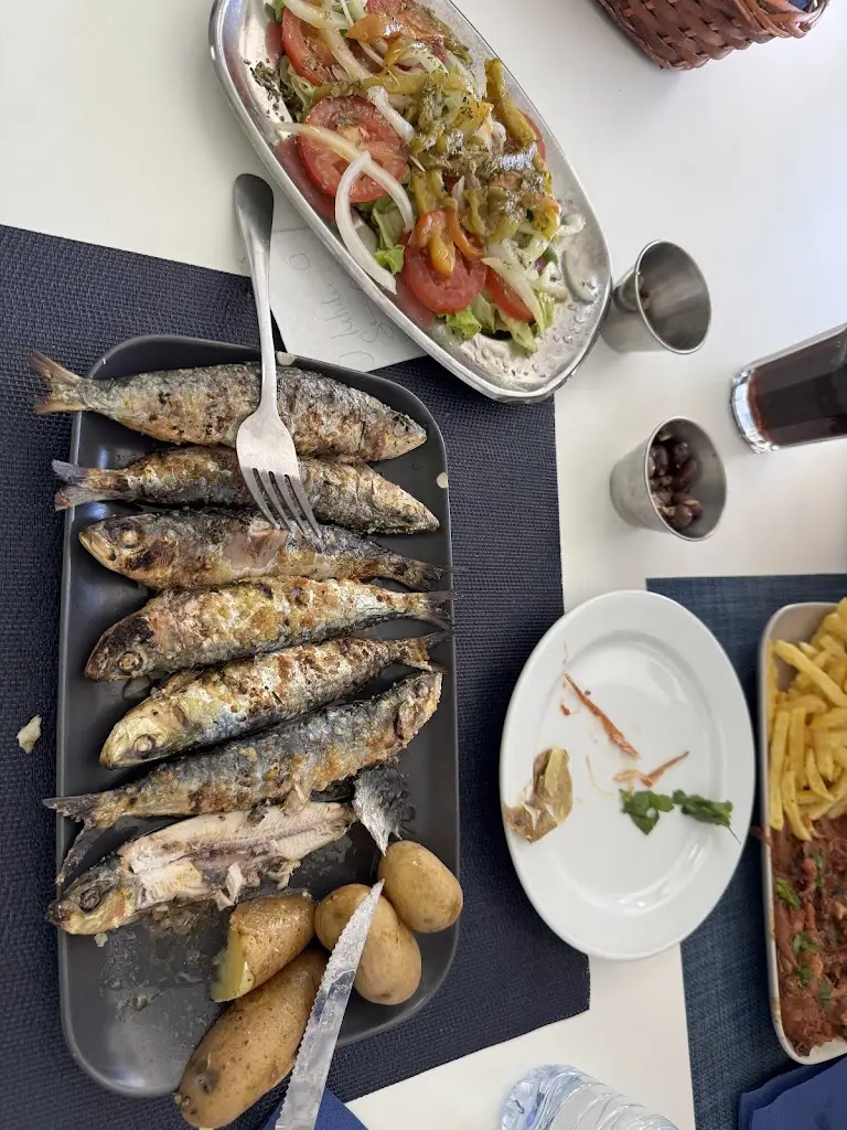 Amélia PG_Restaurante O Novo Taréu_Sobreda_recensione