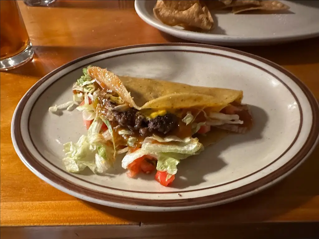 Ion Sirbu_Noroc Café_Sobreda_recensione