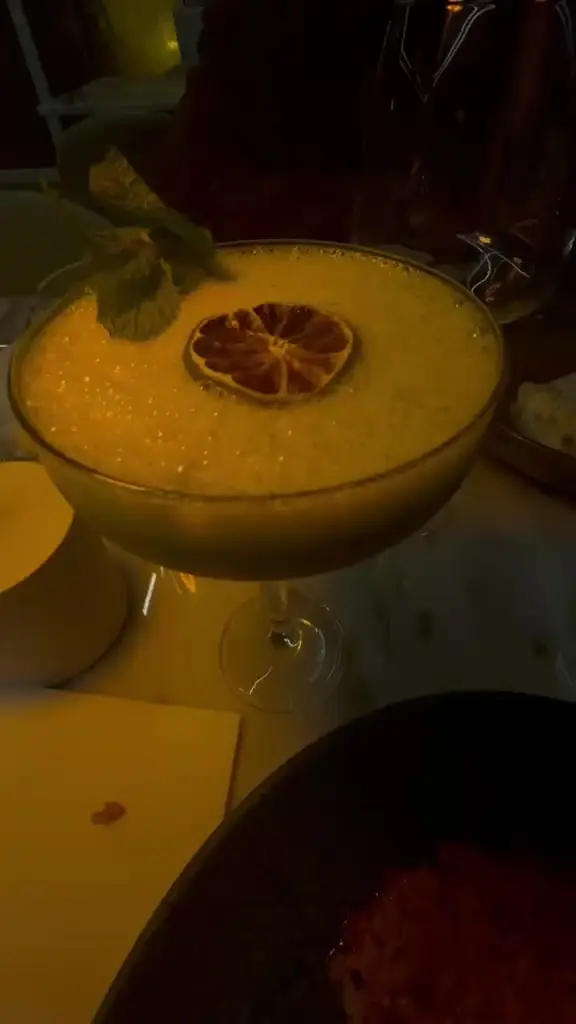 Cíntia Adriana_Fusion_Sobreda_recensione