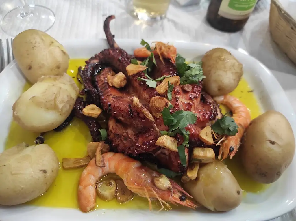 Menu_Dom Petisco Restaurante & Petisqueira_Sobreda_immagine_5