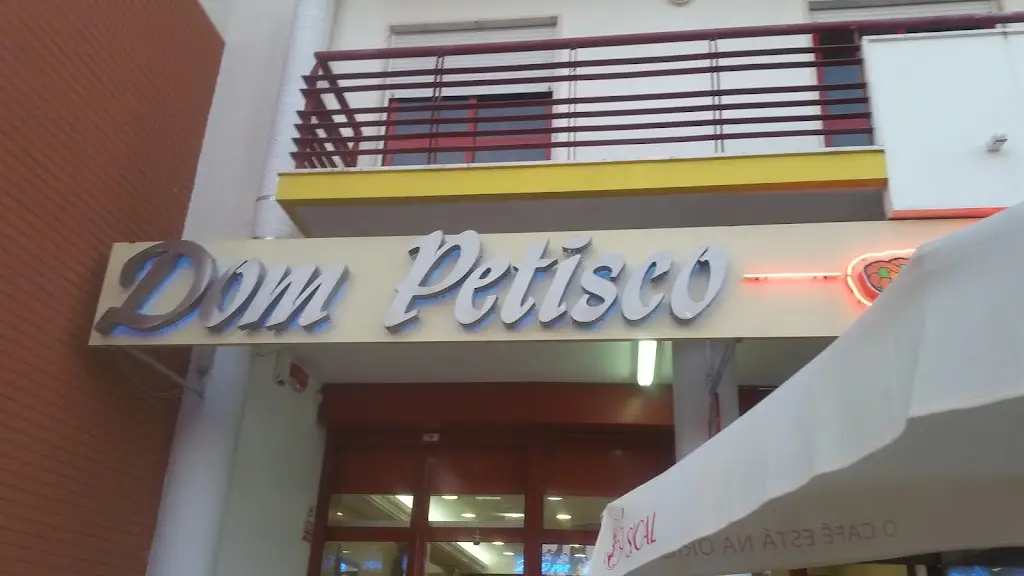 Dom Petisco Restaurante & Petisqueira ristorante a Sobreda