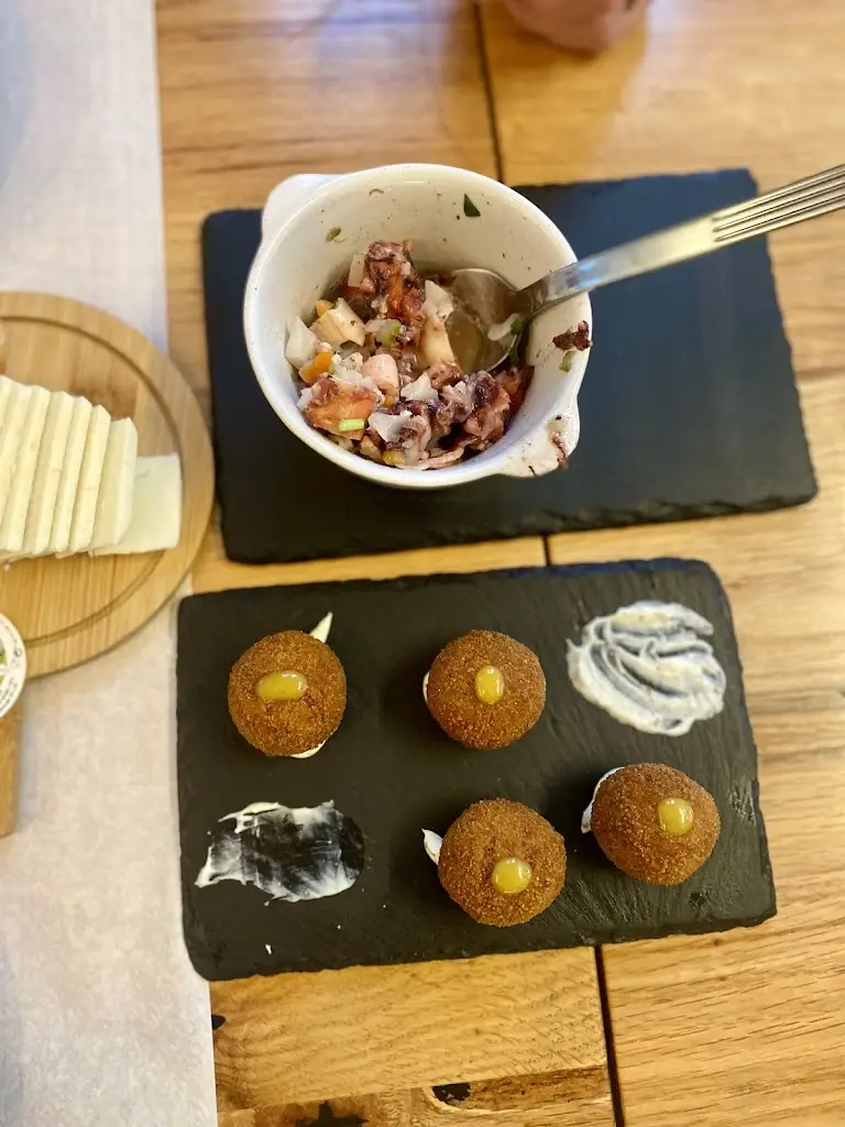 Jeff Cleveland_Sal & San Petisqueira unipessoal, lda_Sines_recensione