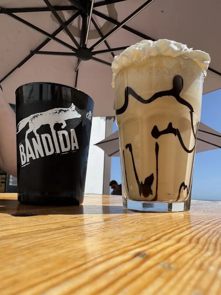 larsse hagen_Sausalito_Sines_review